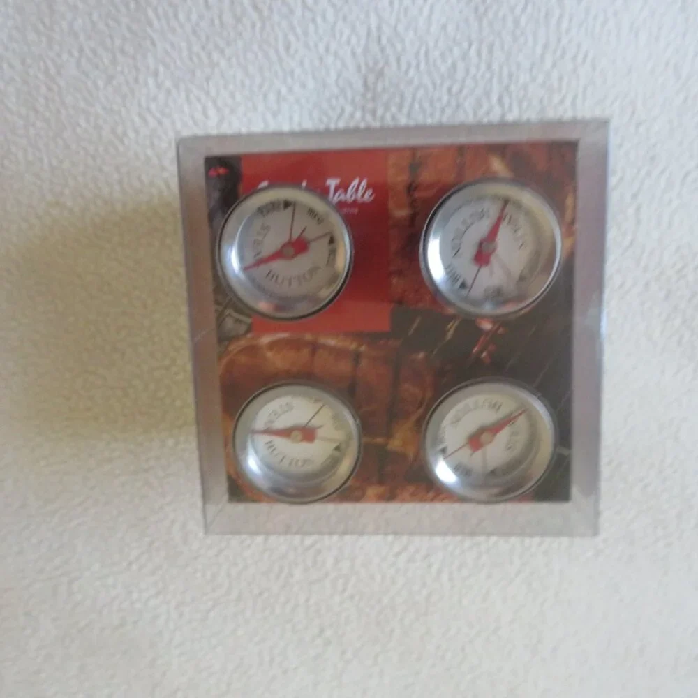 Sur La Table Steak Buttons - NWOT